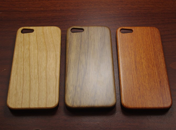 Việc biết cách sử dụng ốp gỗ cho iPhone rất quan trọng