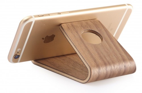 Giá đỡ điện thoại bằng gỗ