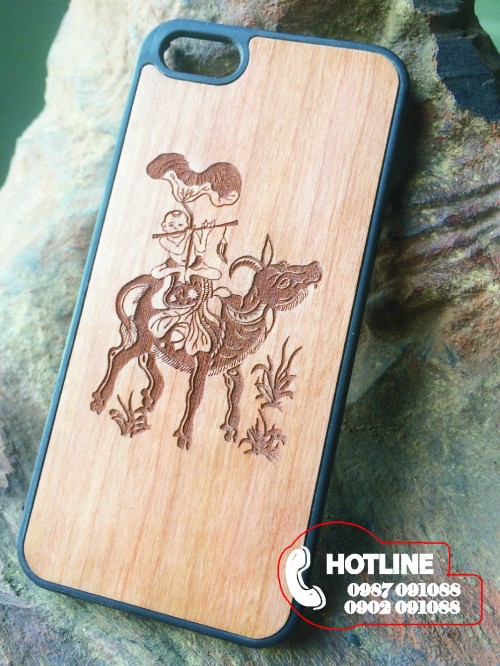 Ốp lưng gỗ iphone 5/5s với họa tiết tranh đông hồ - chú bé cưỡi trâu